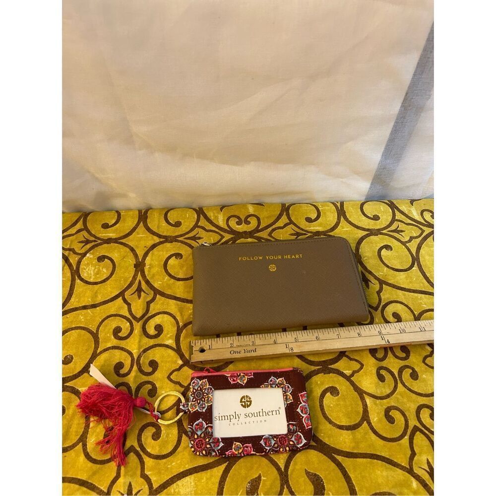 Simply southern‎ brown wallet and ID holder